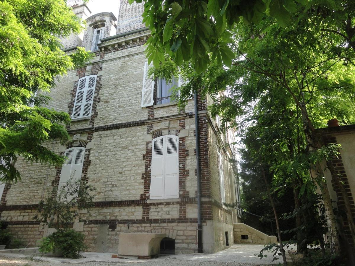 Au Fil De Troyes Bed and Breakfast Sainte-Savine Exteriör bild